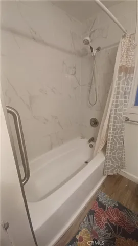 $700 | 521 Walnut Avenue, Bakersfield, CA 93305