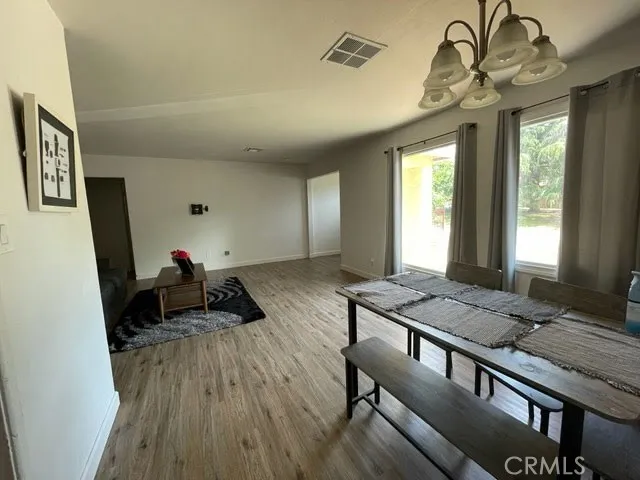 $700 | 521 Walnut Avenue, Bakersfield, CA 93305