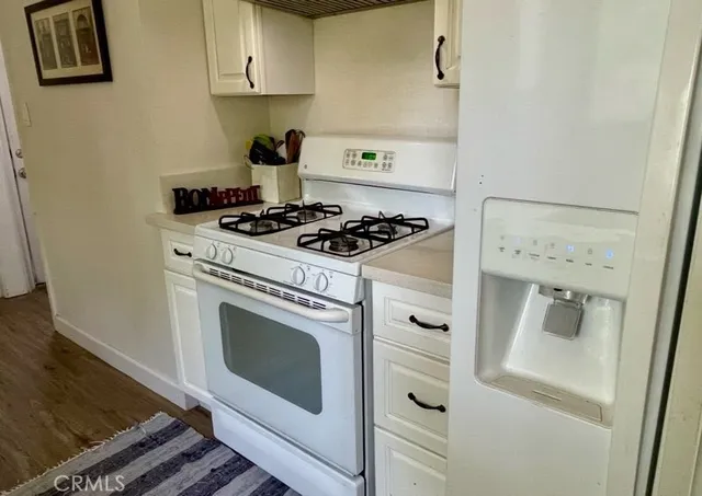 $700 | 521 Walnut Avenue, Bakersfield, CA 93305