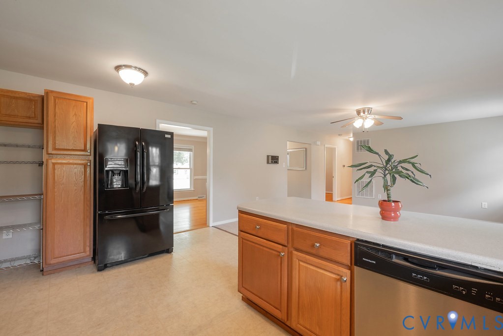 1011 Adkins Road North Chesterfield, VA 23236 - Photo 23 of 48 Gallery Image 23