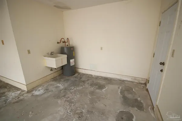 $300,000 | 5005 Ponitz Parkway, Pace, FL 32571