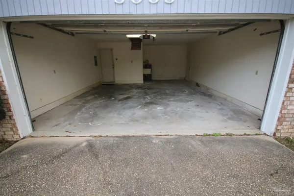 $300,000 | 5005 Ponitz Parkway, Pace, FL 32571