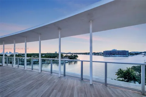 $1,995,000 | 6620 Indian Creek Drive, Unit PH711, Miami Beach, FL 33141