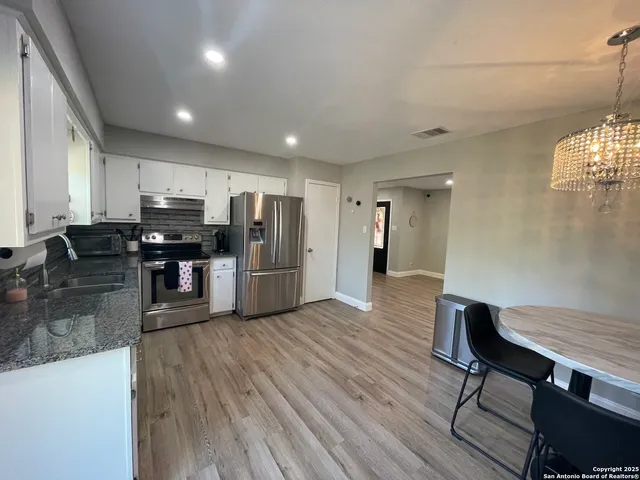 $1,800 | 127 Sioux Circle, Cibolo, TX 78108