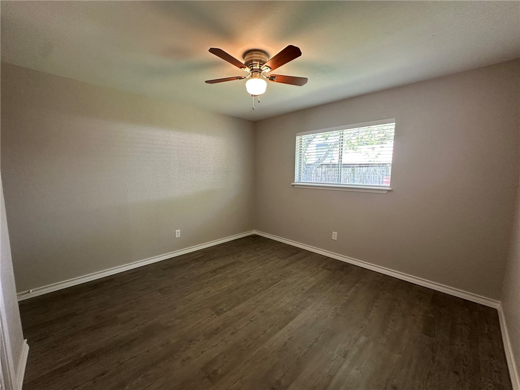 2001 St Charles Drive Portland, TX 78374 - Photo 21 of 40