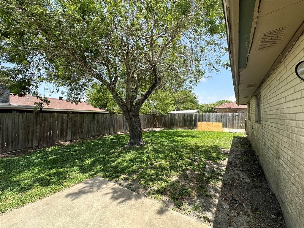 2001 St Charles Drive Portland, TX 78374 - Photo 38 of 40