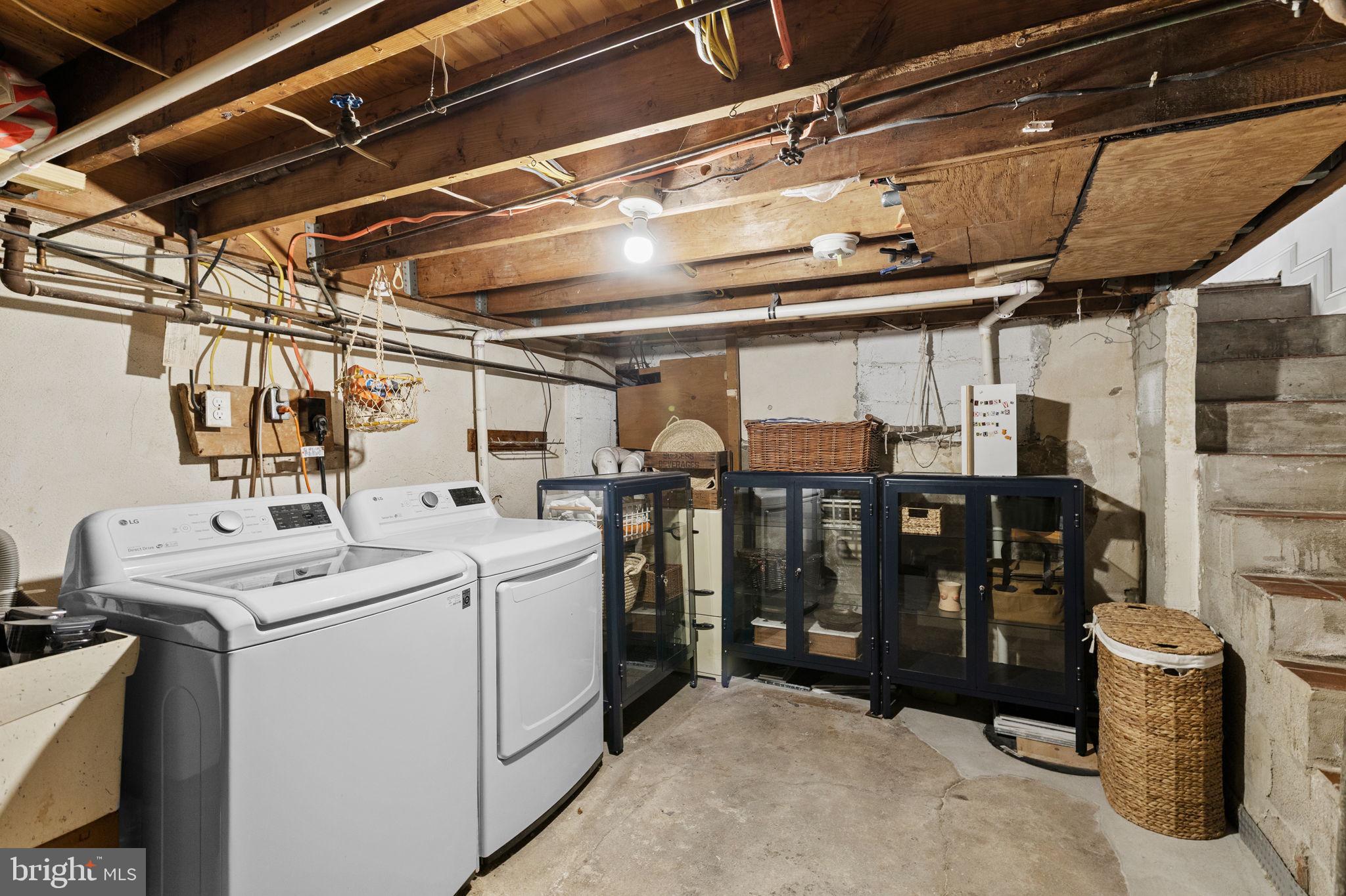 630 Fitzwater Street Philadelphia, PA 19147 - Photo 25 of 25 a utility room with dryer and washer