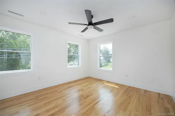 $6,000 | 7441 South Broadway, Red Hook, NY 12571