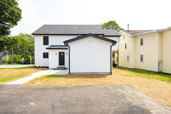 $6,000 | 7441 South Broadway, Red Hook, NY 12571