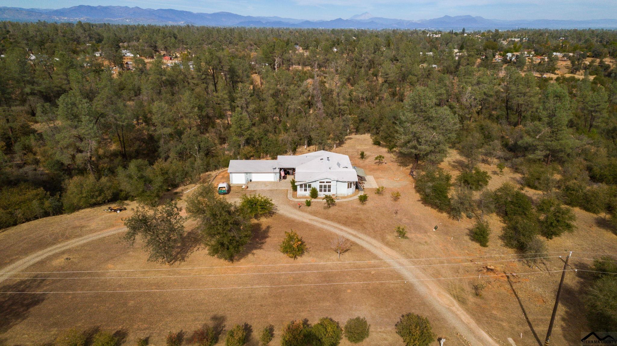 17568 Treat Road Anderson, CA 96007 - Photo 7 of 62