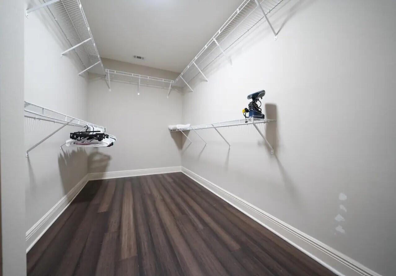 109 Thornhill Road Fort Walton Beach, FL 32547 - Photo 25 of 38 a view of a hallway