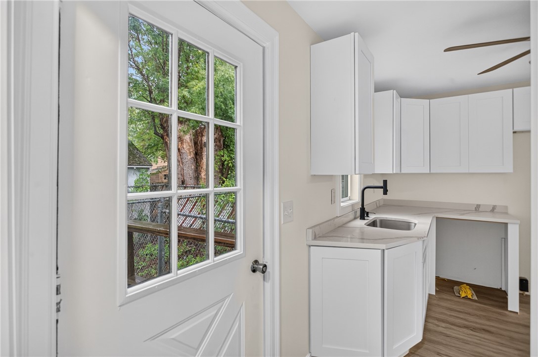 68 Uncas Street Warwick, RI 02889 - Photo 23 of 43