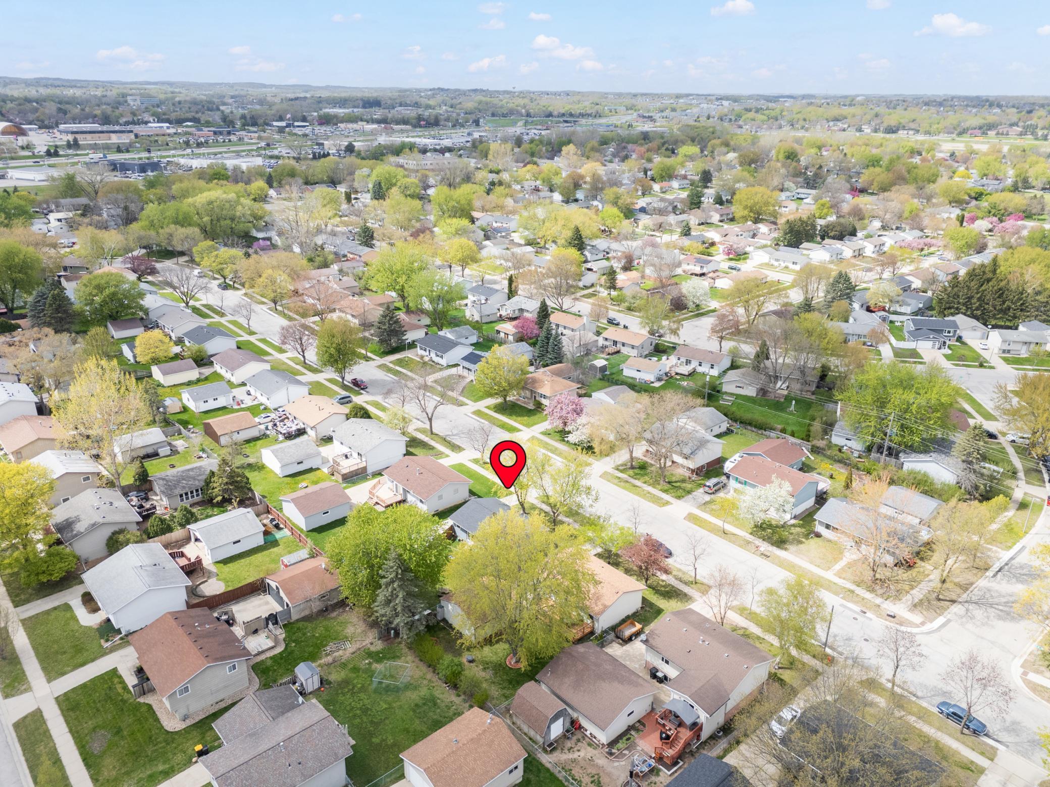 2014 43rd Street Northwest Rochester, MN 55901 - Photo 28 of 35