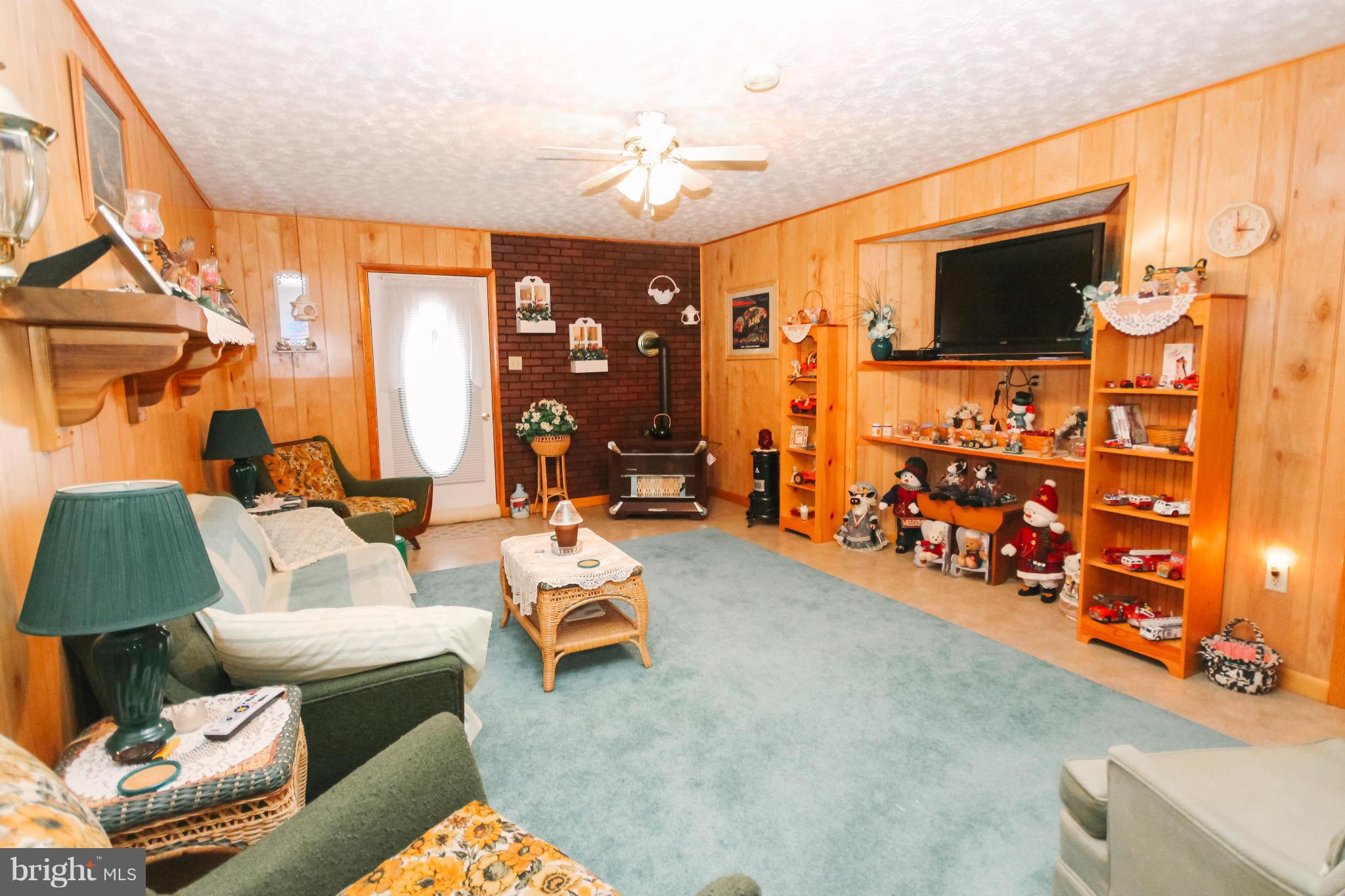 1112 Clear View Road Union Bridge, MD 21791 - Photo 16 of 30 Family Room