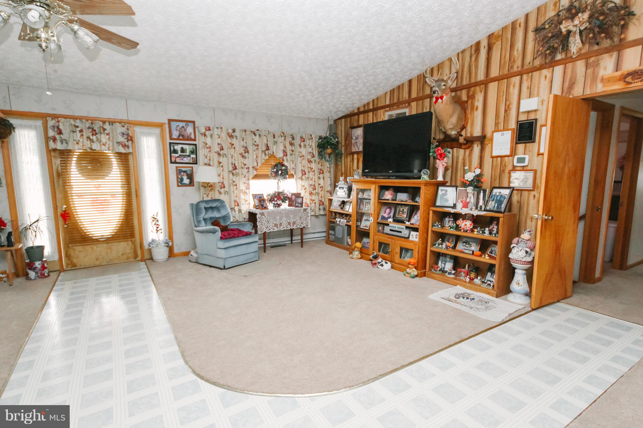 1112 Clear View Road Union Bridge, MD 21791 - Photo 4 of 30 Family Room