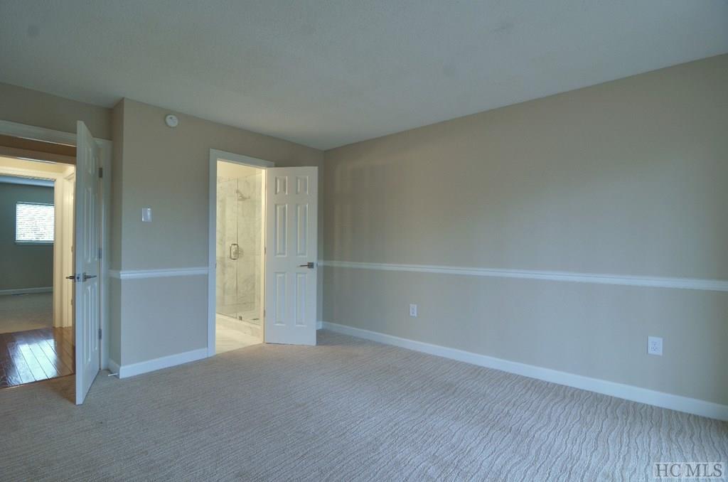 204 Highlands Mountain Club, Unit 204 Highlands, NC 28741 - Photo 11 of 22 Gallery Image 11