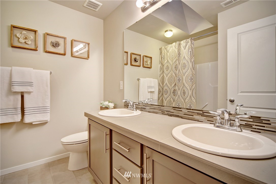 3309 167th Place Southeast, Unit CC 14 Bothell, WA 98012 - Photo 17 of 20 Gallery Image 17