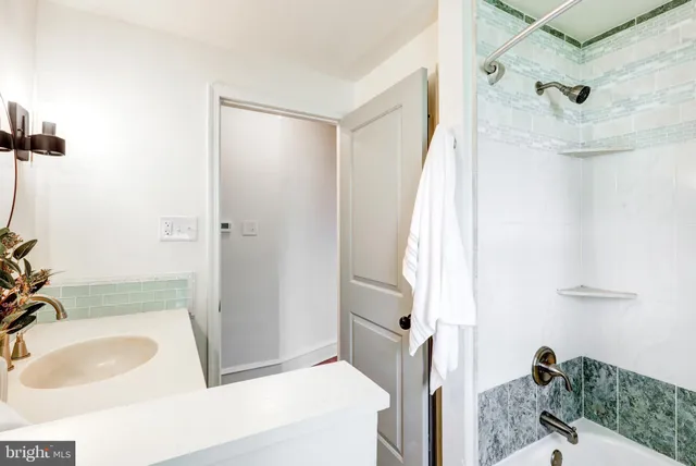 $614,900 | 225 Lynbrooke Road, Springfield, PA 19064