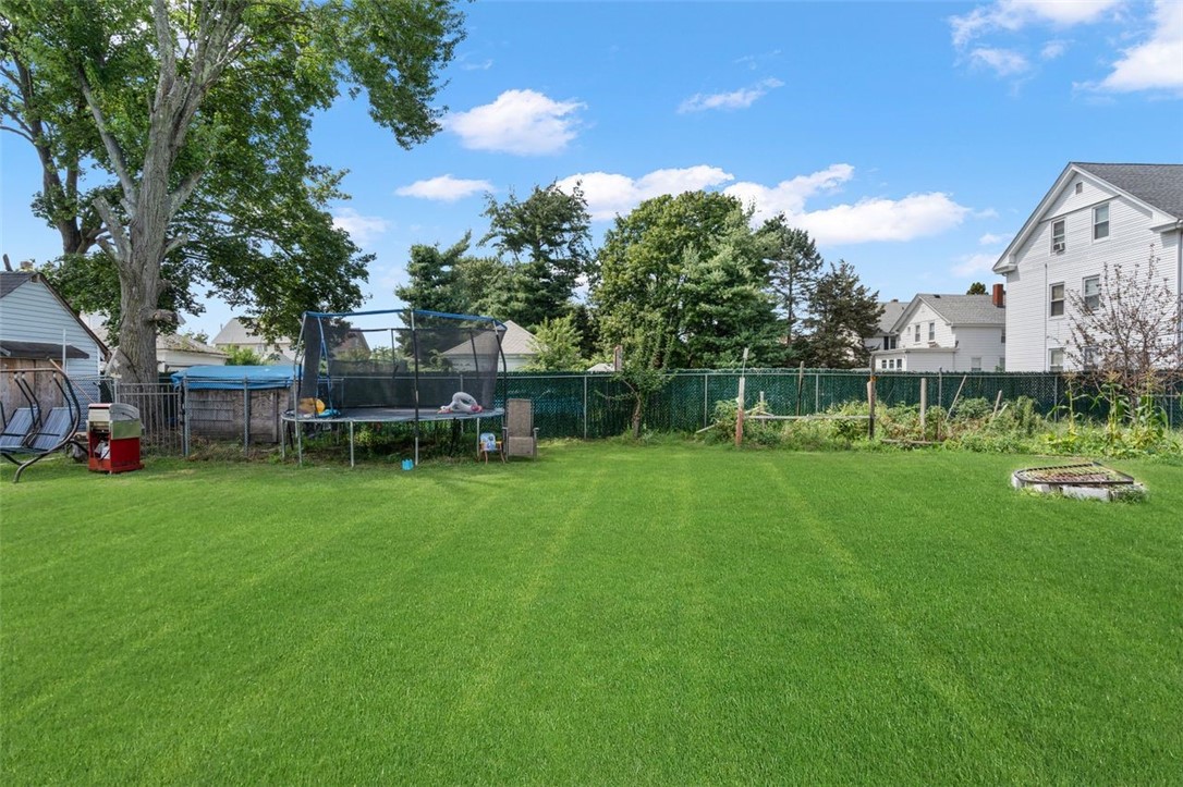 60 Thomas Avenue Pawtucket, RI 02860 - Photo 28 of 31