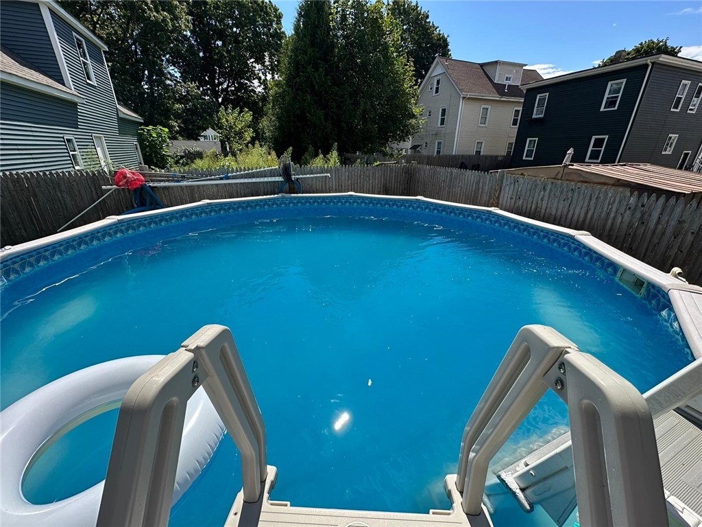 60 Thomas Avenue Pawtucket, RI 02860 - Photo 3 of 31