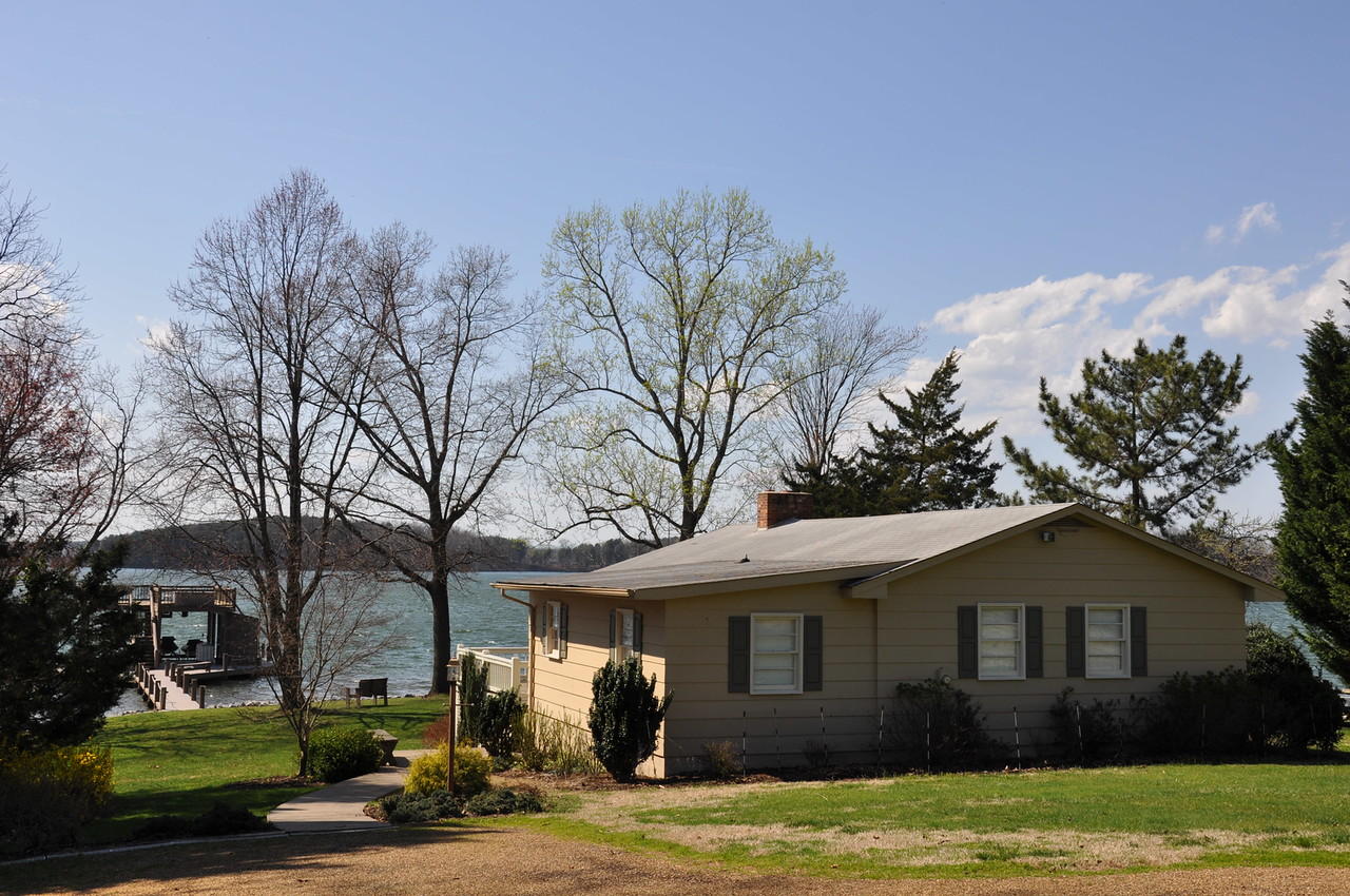 289 Anthony Ford Road Penhook, VA 24137 - Photo 5 of 87 DSC_0416-X2
