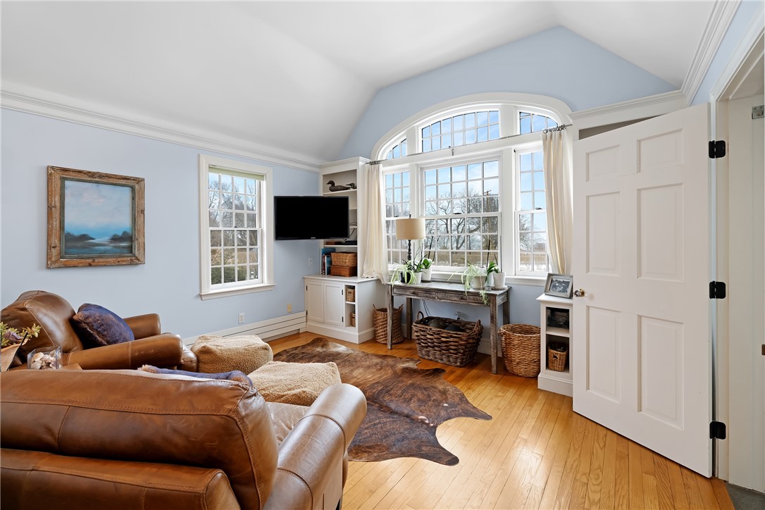 47 Kane Avenue Middletown, RI 02842 - Photo 29 of 46