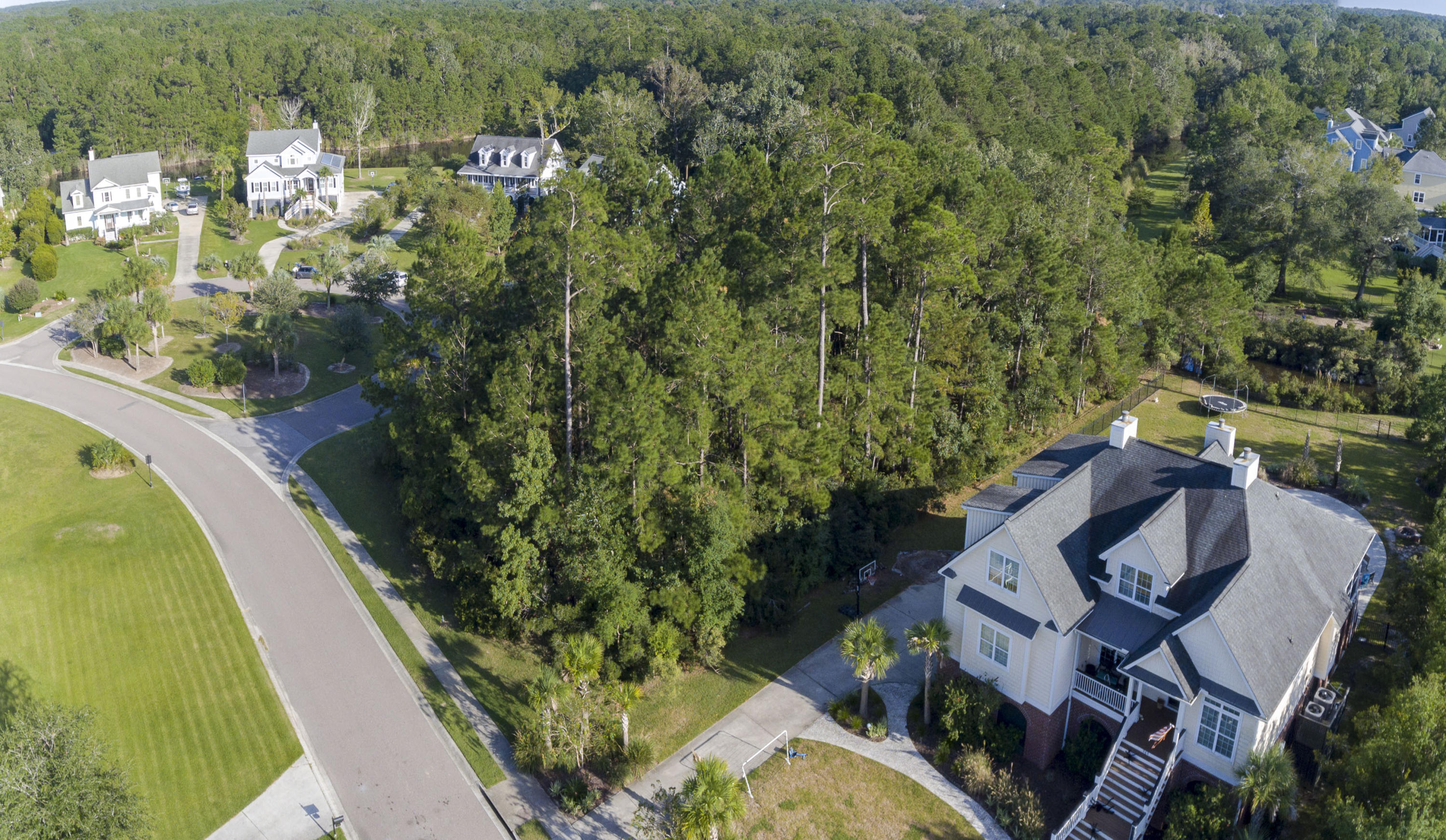 345 Commonwealth Road Mount Pleasant, SC 29466 - Photo 1 of 13 345 Commonwealth