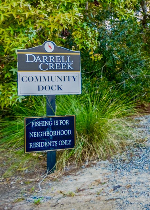 345 Commonwealth Road Mount Pleasant, SC 29466 - Photo 5 of 13 Crabbing Dock Sign