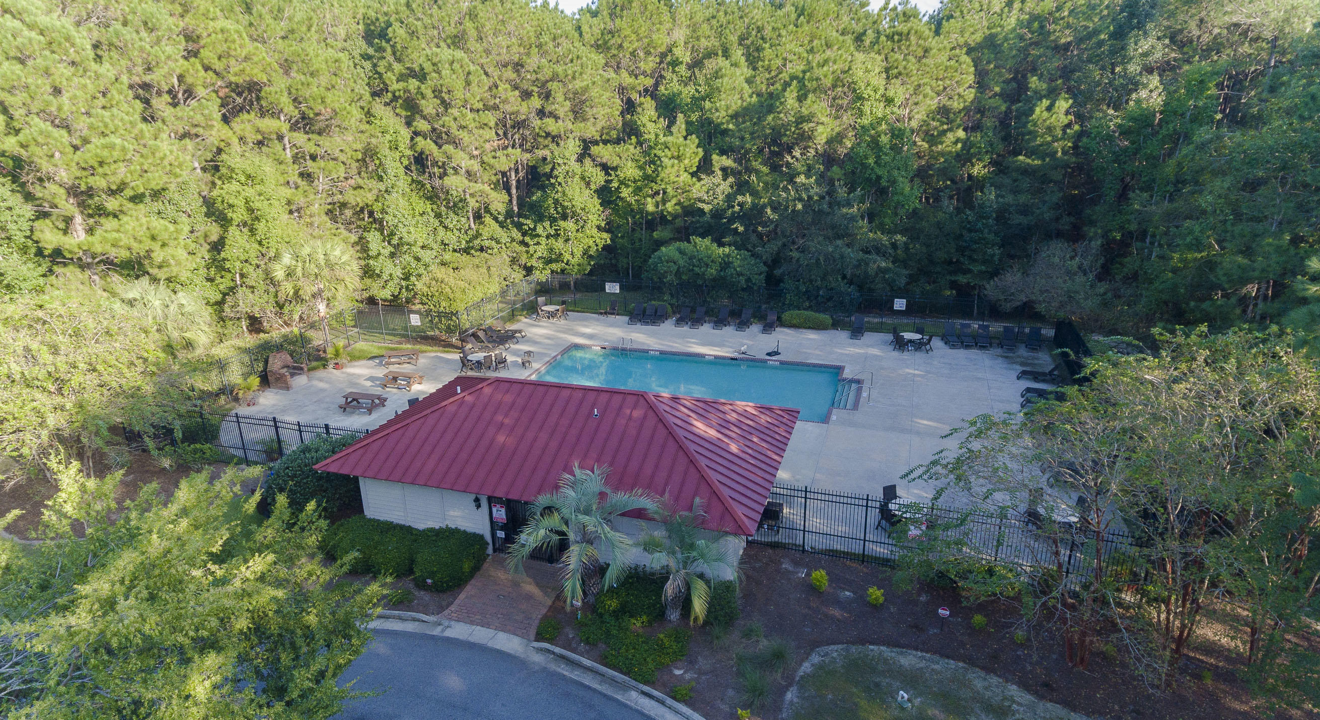 345 Commonwealth Road Mount Pleasant, SC 29466 - Photo 9 of 13 Community Pool