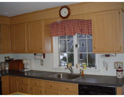 79 Brook Trail Road Concord, MA 01742 - Photo 3 of 11