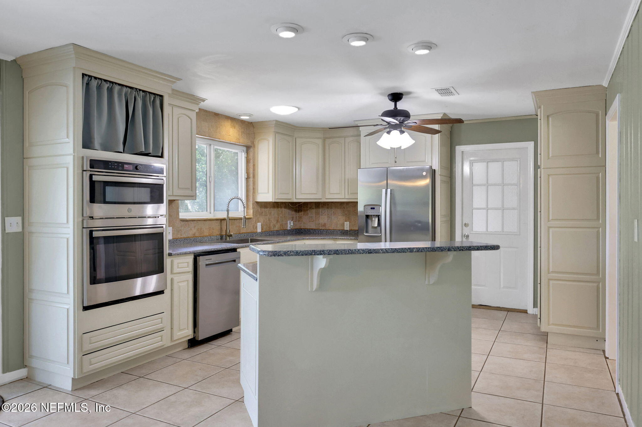 10121 Lake View Road West Jacksonville, FL 32225 - Photo 15 of 46 Kitchen