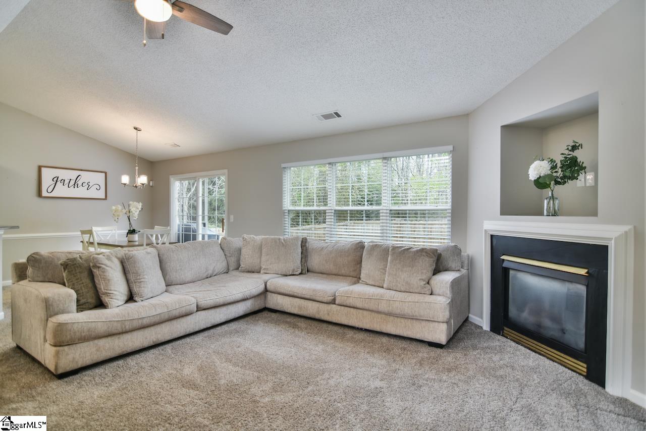 317 Highgate Circle Greer, SC 29650 - Photo 7 of 25 Gallery Image 7