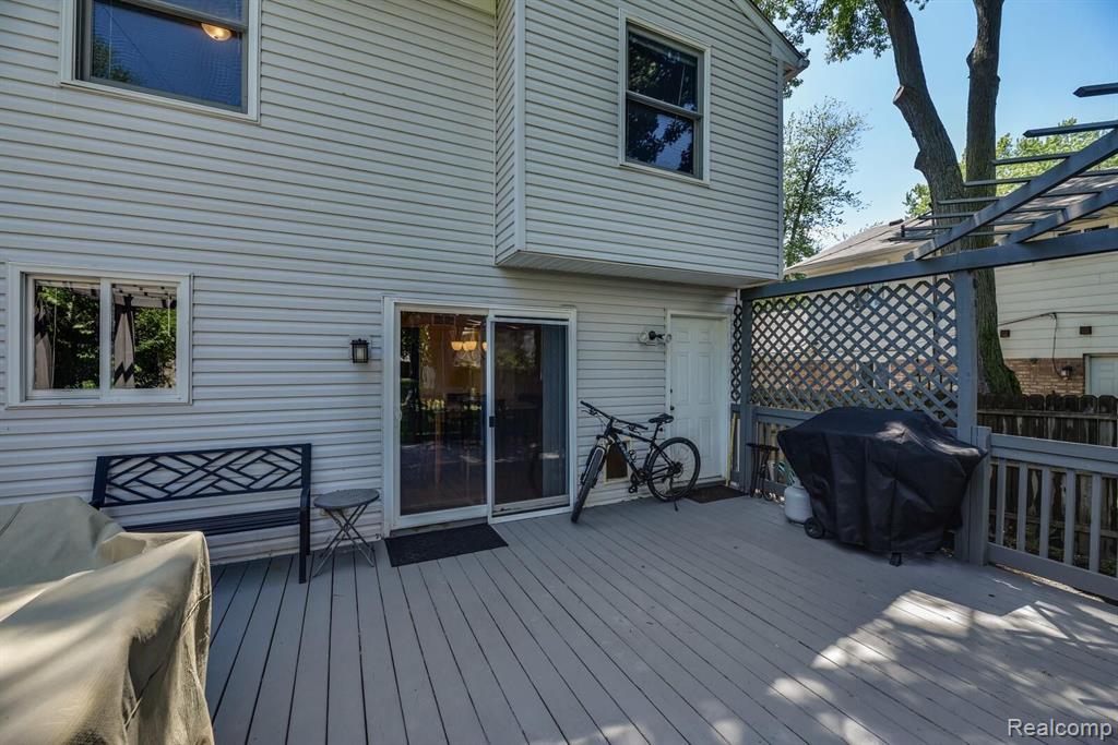 25775 South River Road Harrison Township, MI 48045 - Photo 26 of 29