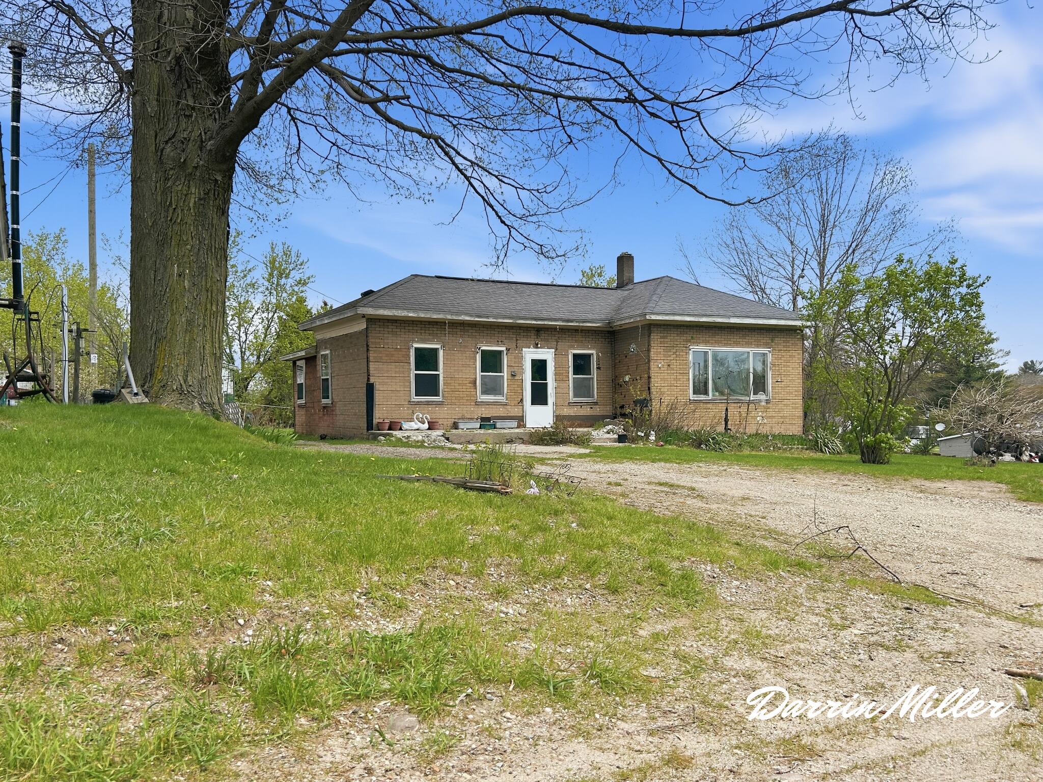 11460 5 Mile Road Morley, MI 49336 - Photo 3 of 33 1_20260503_171820_0000