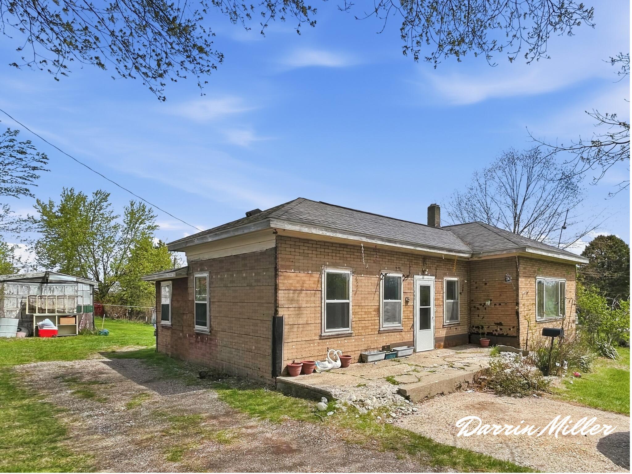 11460 5 Mile Road Morley, MI 49336 - Photo 4 of 33 25_20260503_171822_0024