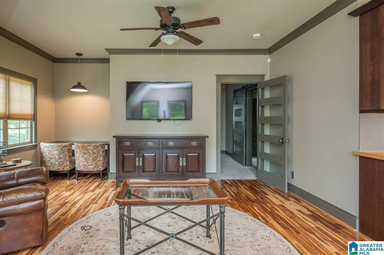 1012 Irving Road Birmingham, AL 35209 - Photo 40 of 50