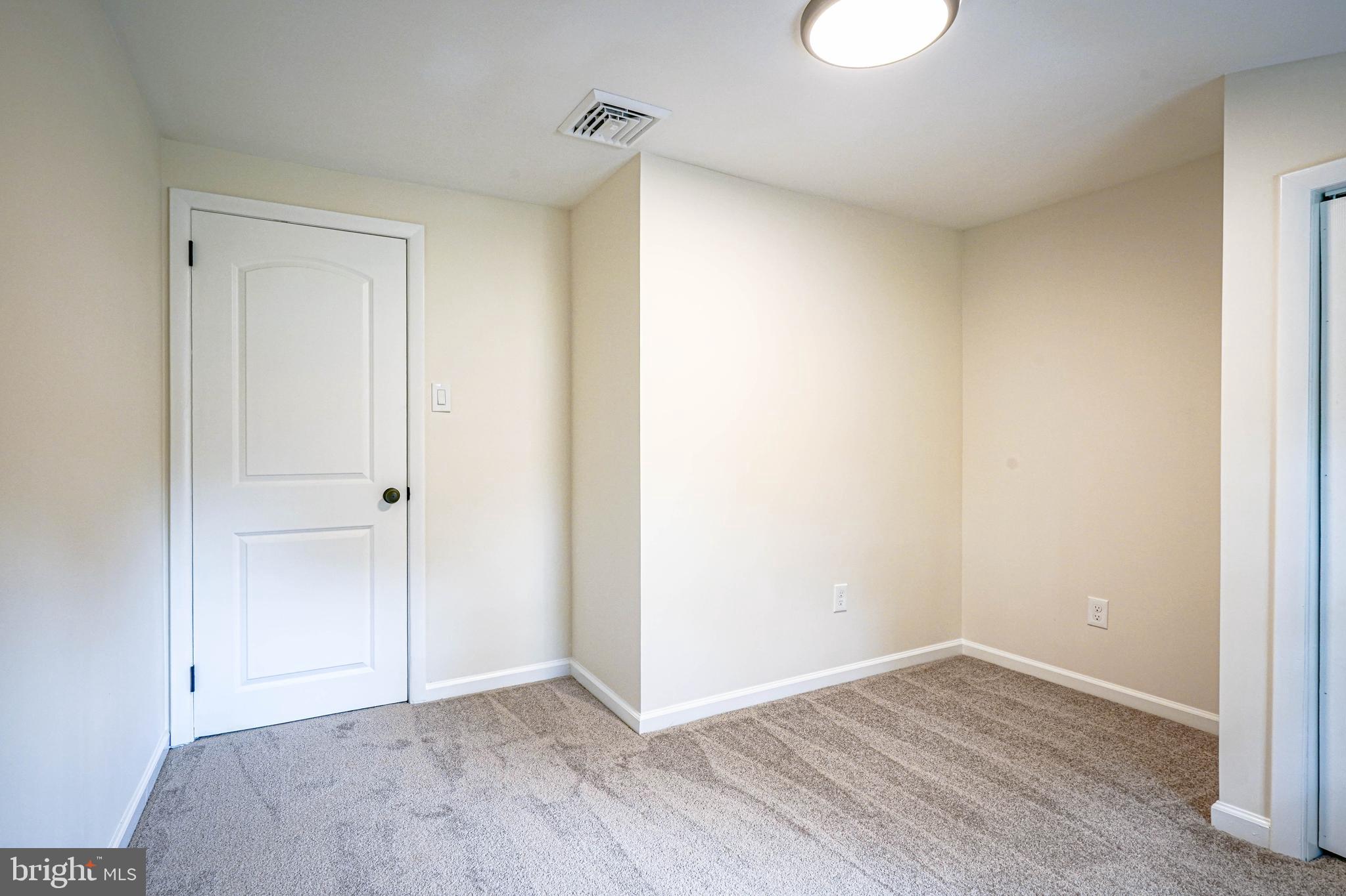 299 Hickstown Road Sicklerville, NJ 08081 - Photo 34 of 43