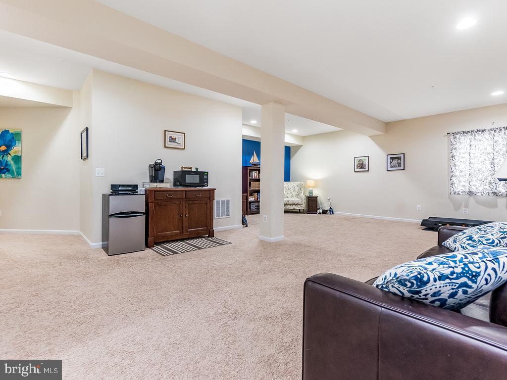 14769 Bell Tower Road Woodbridge, VA 22193 - Photo 28 of 48 Gallery Image 28