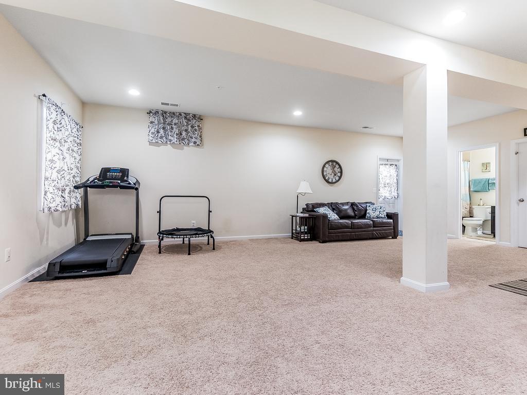 14769 Bell Tower Road Woodbridge, VA 22193 - Photo 30 of 48 Gallery Image 30
