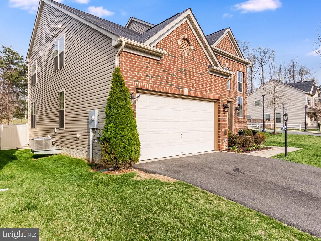 14769 Bell Tower Road Woodbridge, VA 22193 - Photo 3 of 48 Gallery Image 3