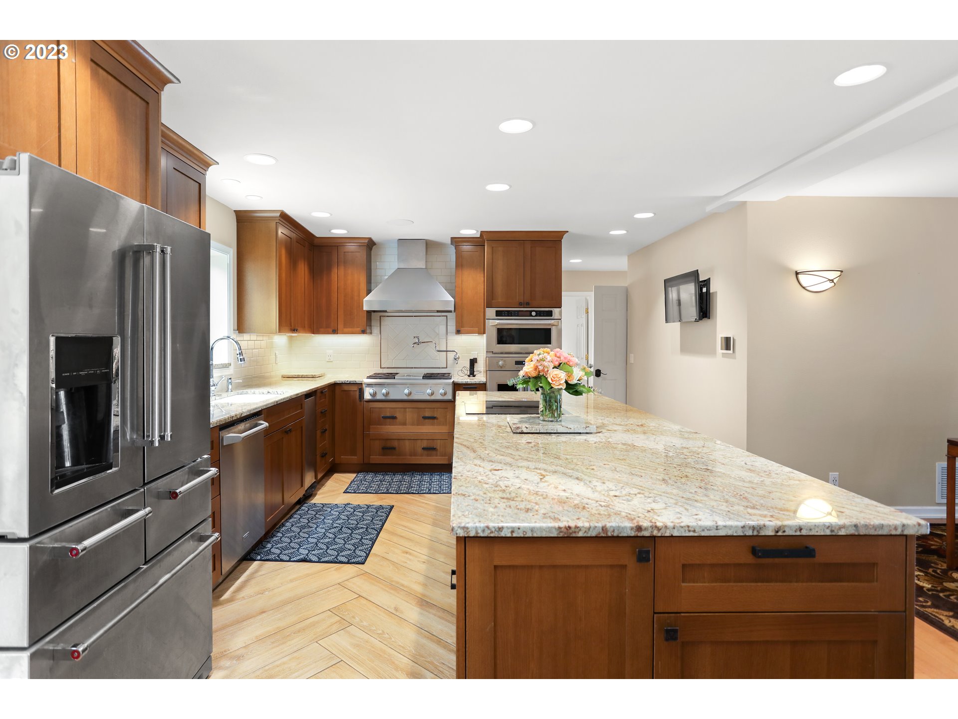 576 Rocky Road Hood River, OR 97031 - Photo 11 of 48 Gallery Image 11