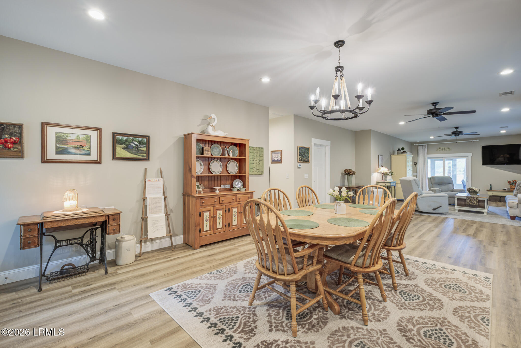 157 Wellington Loop Ridgeland, SC 29936 - Photo 5 of 35 157 Wellington Loop_MLS_12