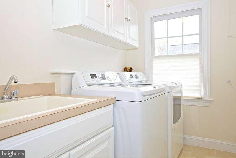 1837 Kirby Road McLean, VA 22101 - Photo 19 of 29 Bedroom level laundry room