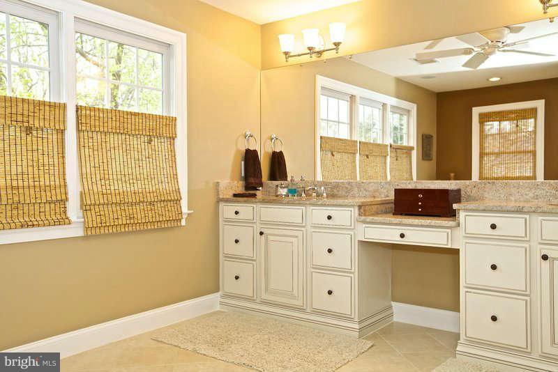 1837 Kirby Road McLean, VA 22101 - Photo 23 of 29 Bath (Master)