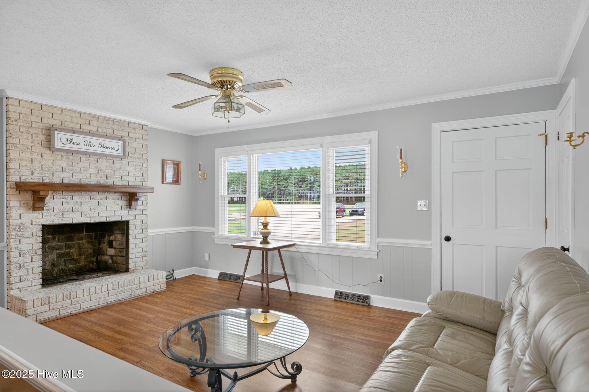 5619 Bloomery Road Wilson, NC 27896 - Photo 5 of 41 Living Room 2