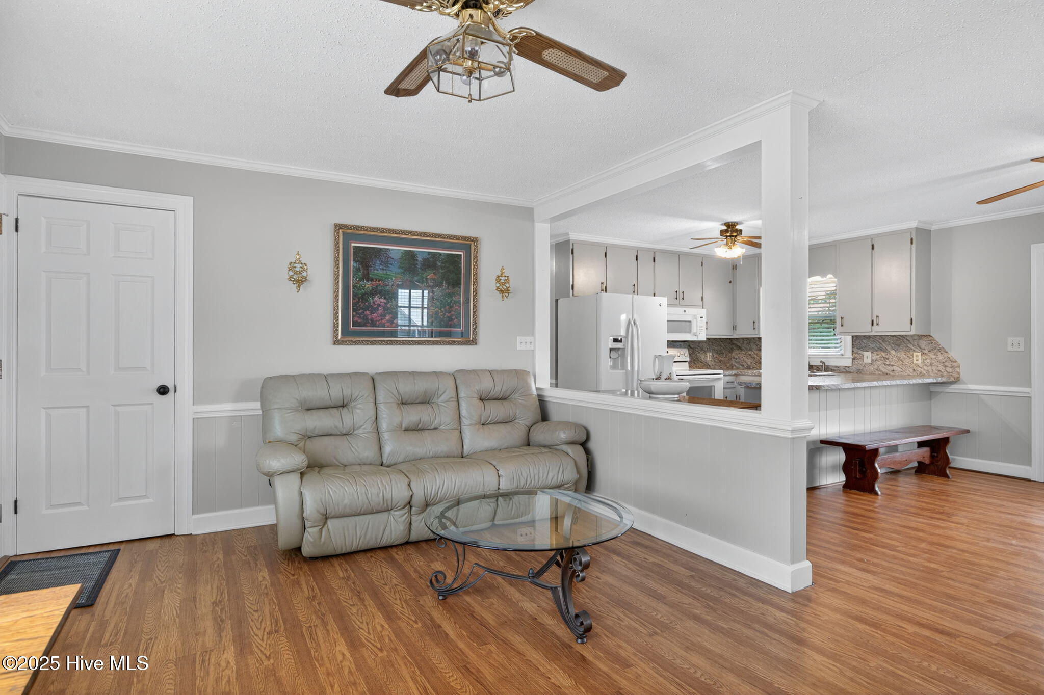 5619 Bloomery Road Wilson, NC 27896 - Photo 6 of 41 Living Room 3