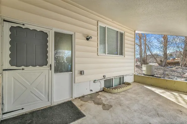 $2,325 | 1526 Main Street, Louisville, CO 80027