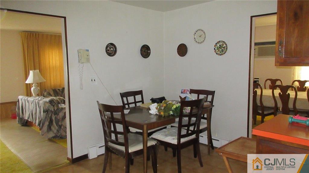 44 Orchard Road Middlesex, NJ 08846 - Photo 5 of 19 Gallery Image 5