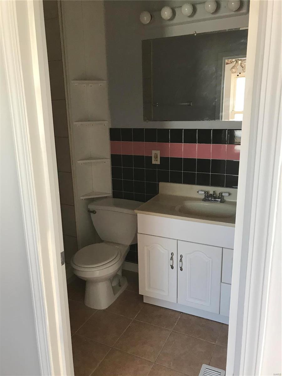 236 Roderick Drive St. Louis, MO 63137 - Photo 20 of 45