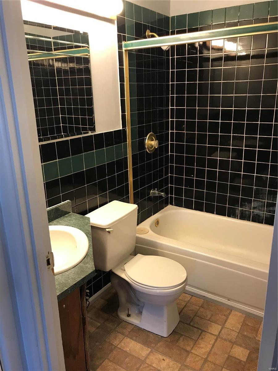 236 Roderick Drive St. Louis, MO 63137 - Photo 24 of 45